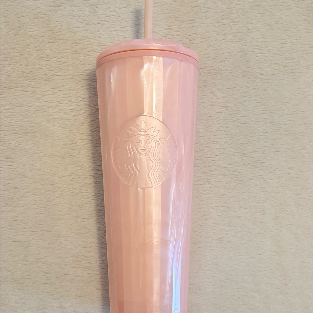 Starbucks Summer 2021 Pink
Marble Pearl Tumbler
Kaleidoscope 24oz Cold Cup